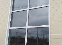 Окна с наружной отделкой откосами Exter